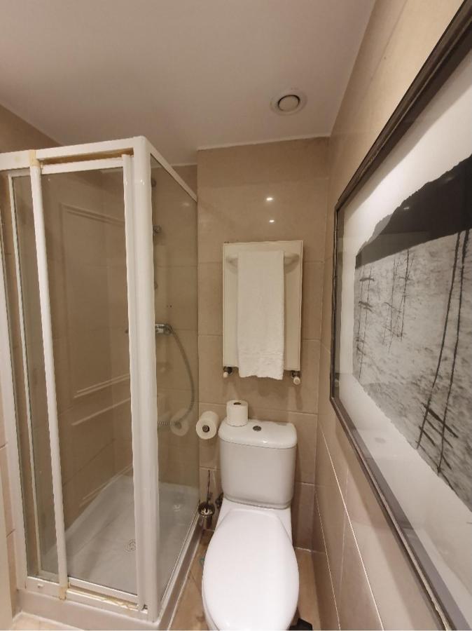 River View & Close To The Beach - Quarto Em Almada Exteriér fotografie