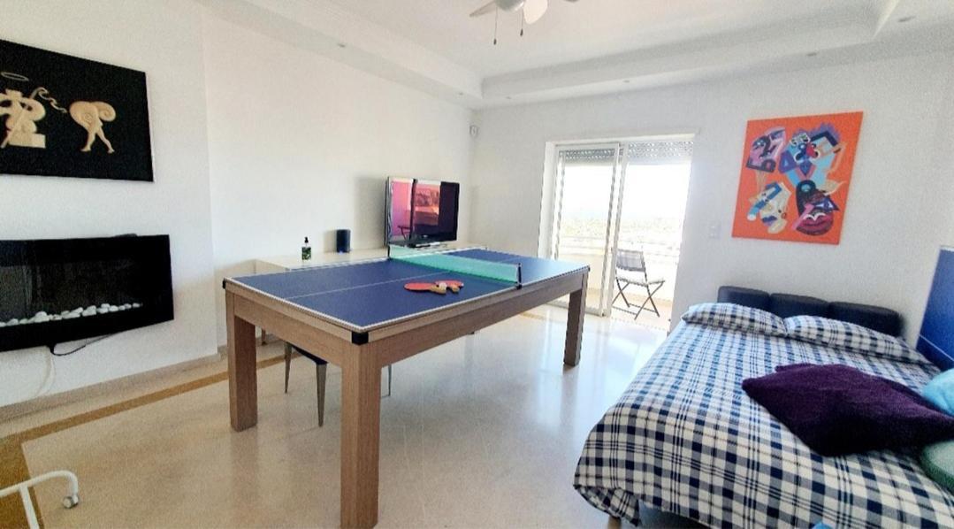River View & Close To The Beach - Quarto Em Almada Exteriér fotografie